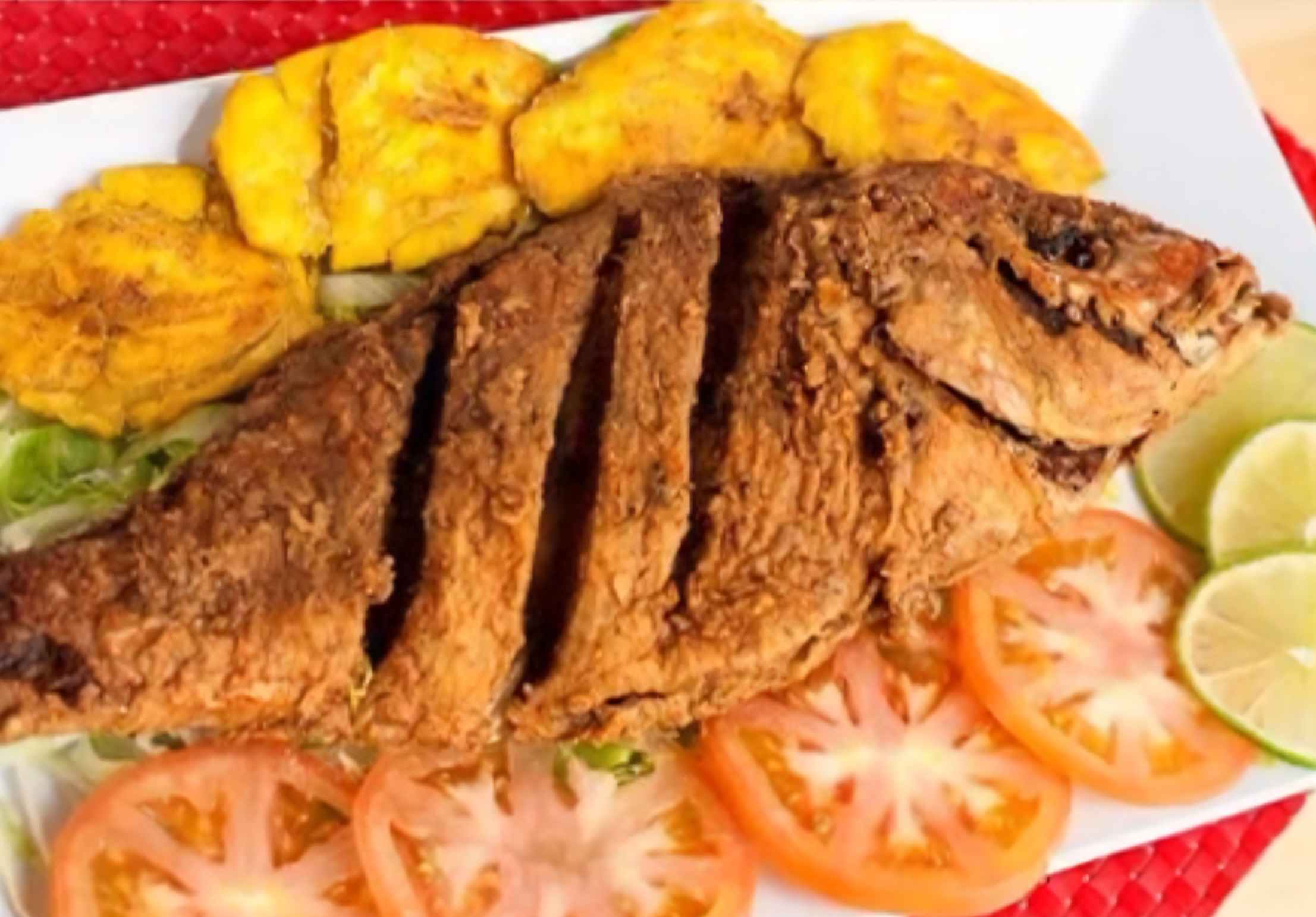 Pescado frito en Playa Salinas